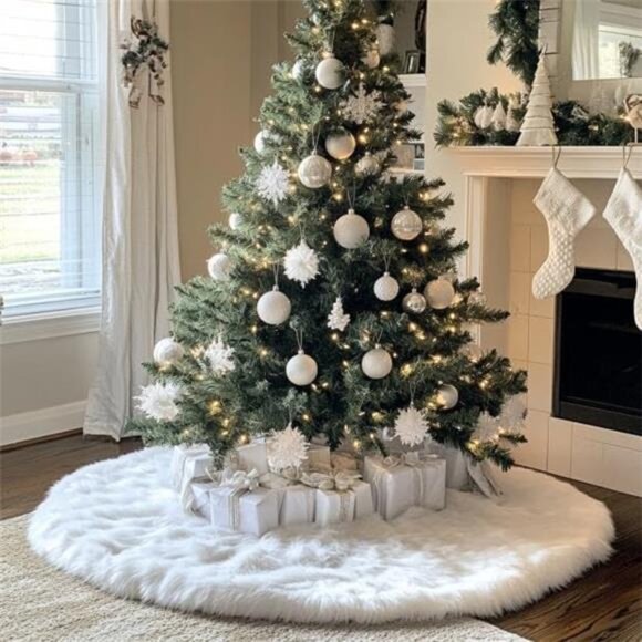 48-Inch White Faux Fur Christmas Tree Skirt, Plush Holiday Decoration - Picture 2 of 8